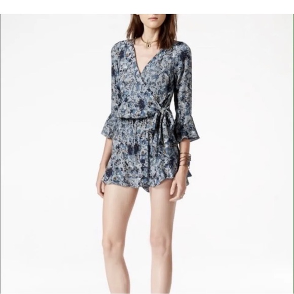 Free People Rain Blue Flutter Sleeve Romper Size XS - Picture 3 of 9